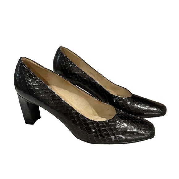 Stuart Weitzman Croc Embossed Black Heels/Pumps size 8.5 AA - Picture 1 of 12
